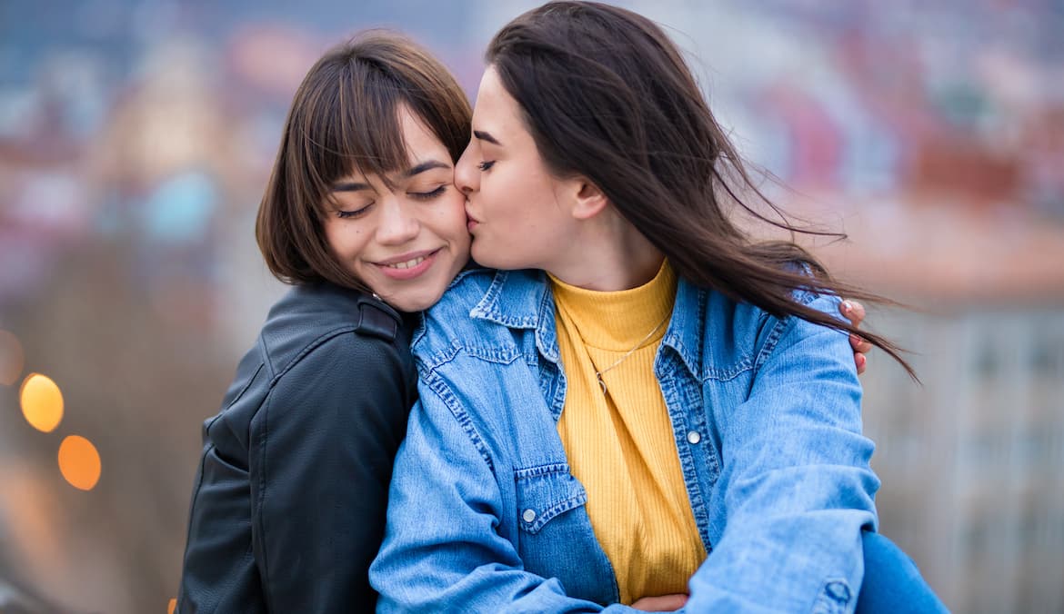 Featured image for Why You Should (or Shouldn't) Kiss on a First Date, According to Experts