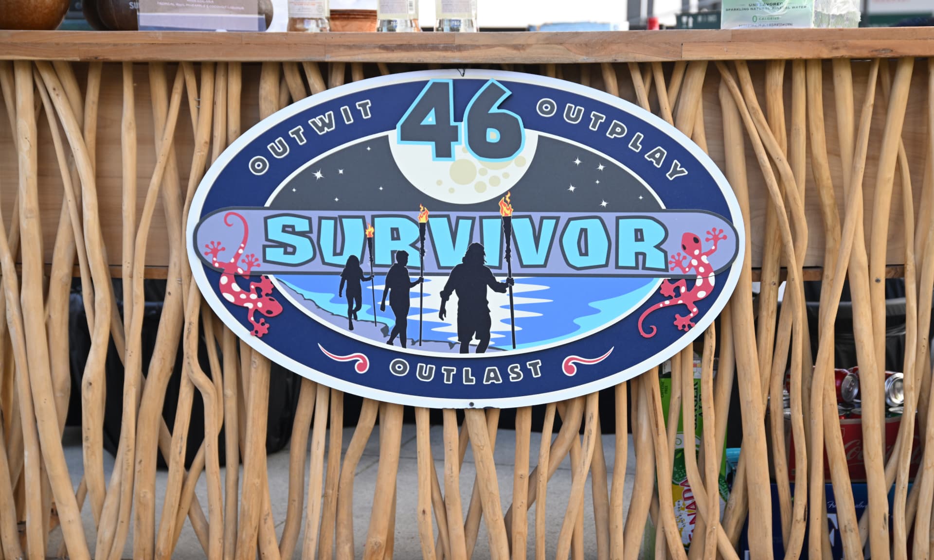 Survivor logo